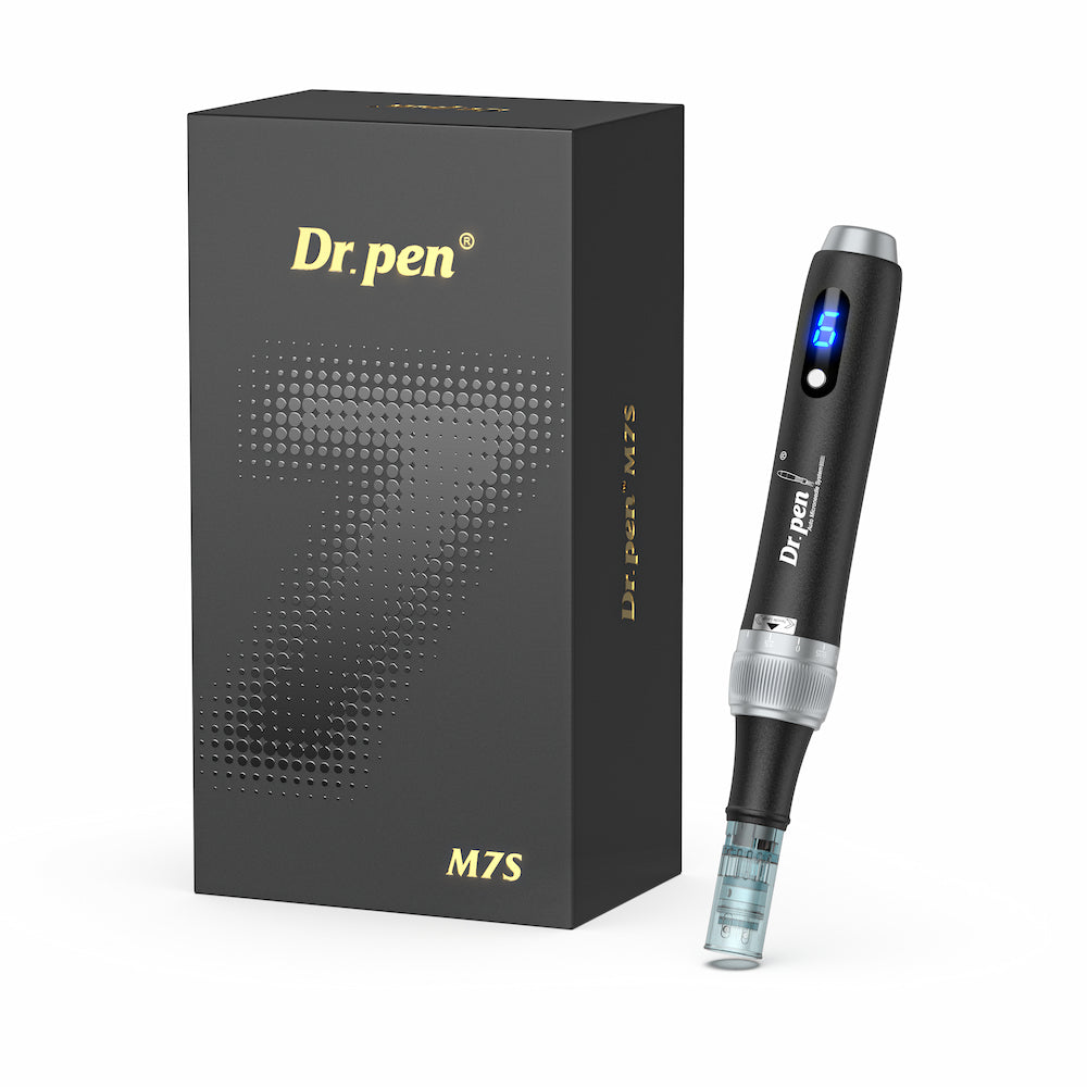 Dr. Pen M7S microneedling-pen with elegant black luxury packaging, LED display and needle cartridge for professional skin treatment.