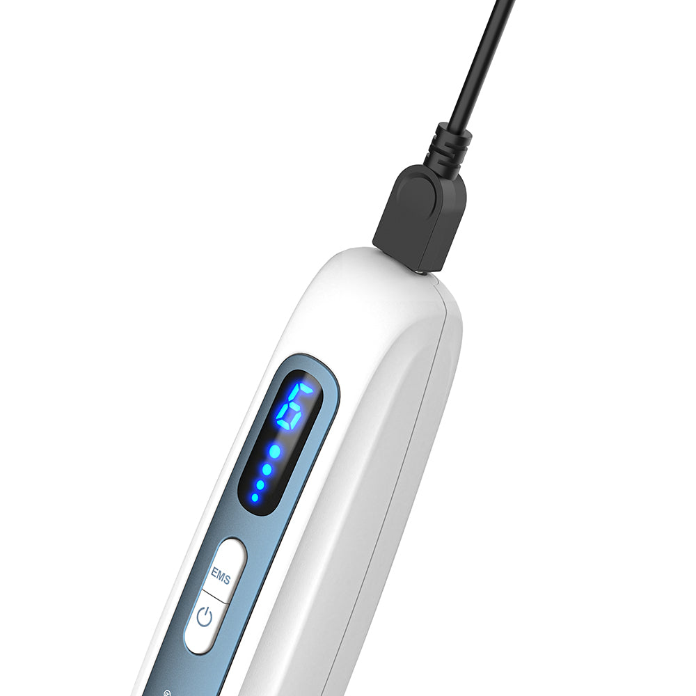 HydraPen H5 microneedling pen charging via USB cable, with clear blue digital speed display and control buttons.